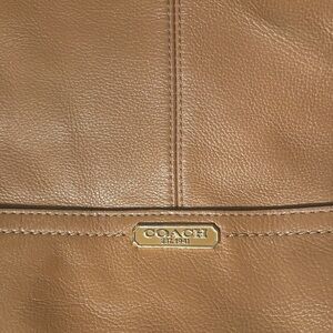 Coach Tan Leather hobo Shoulder Bag